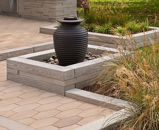 Techo bloc homepage co patio trasero losas fuente de agua beige marrón mosaico img4
