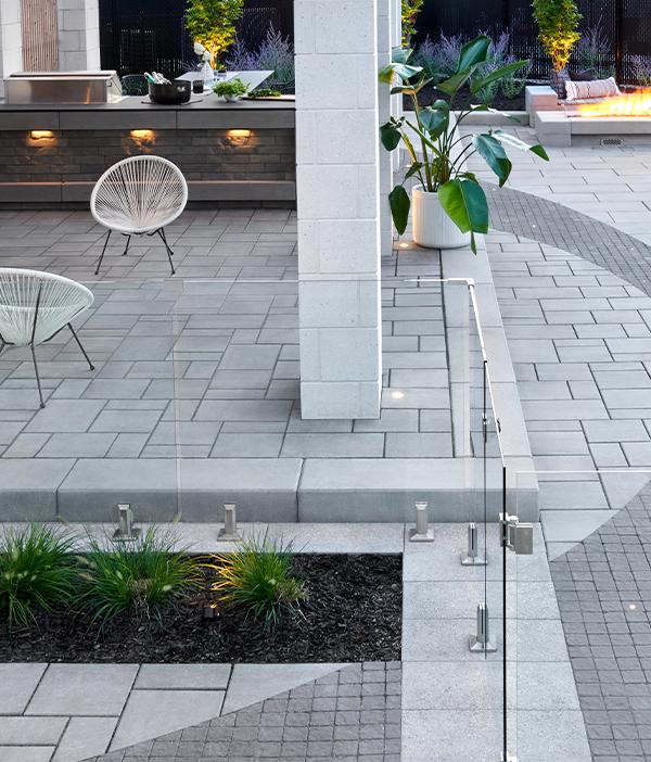 Techo bloc by style patio trasero losas exóticas adoquines curva gris negro 3