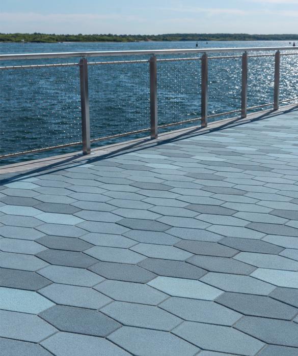 Techo bloc estudio de caso comercial hexa adoquín azul personalizado muelle marthas vineyard imagen 2