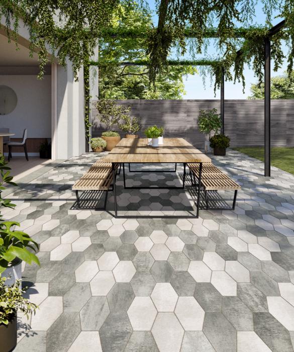 Pilares forma patio mesa de comedor losas gris imagen5